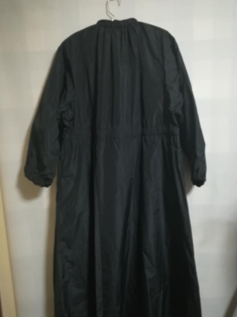 新品 BEAMS AK＋1 / ツイスト ネック ジップ ワンピース 黒