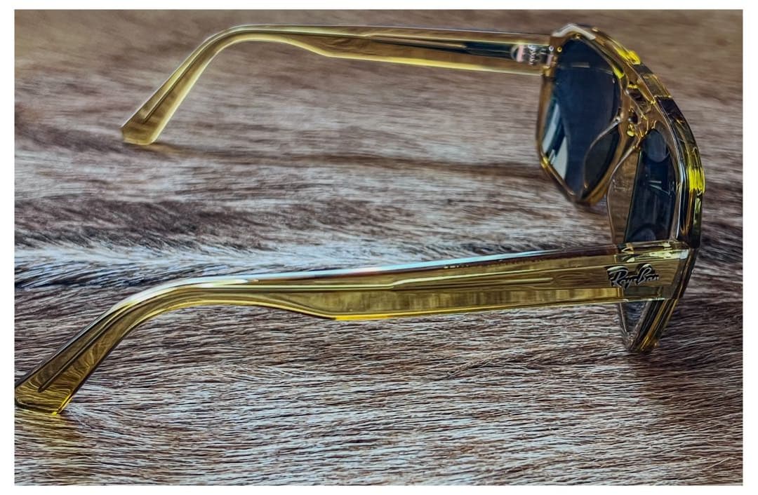 Ray-Ban スクエアサングラス 透明黄褐色