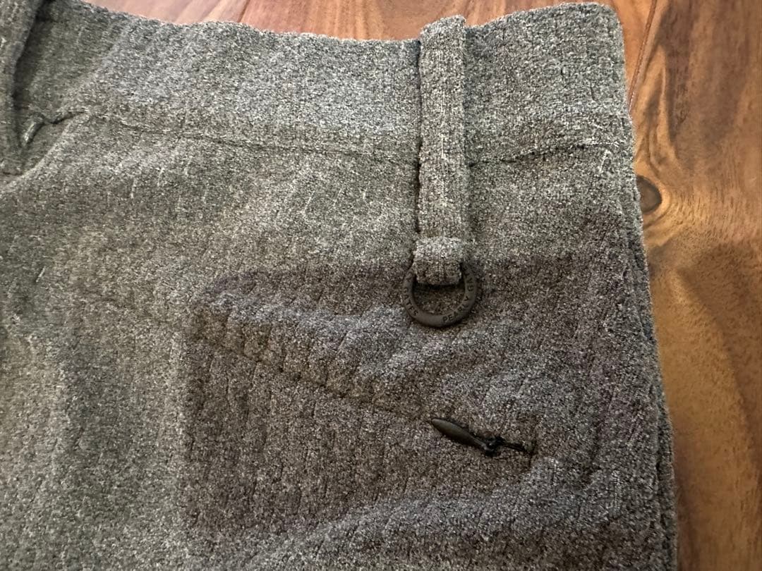 パーリーゲイツ　秋冬　スカート　新品タグ付き　サイズ２　グレー