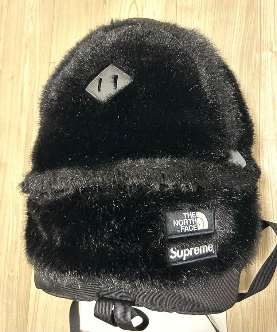 24時間以内発送 完売品 美品 TNF Faux Fur Backpack
