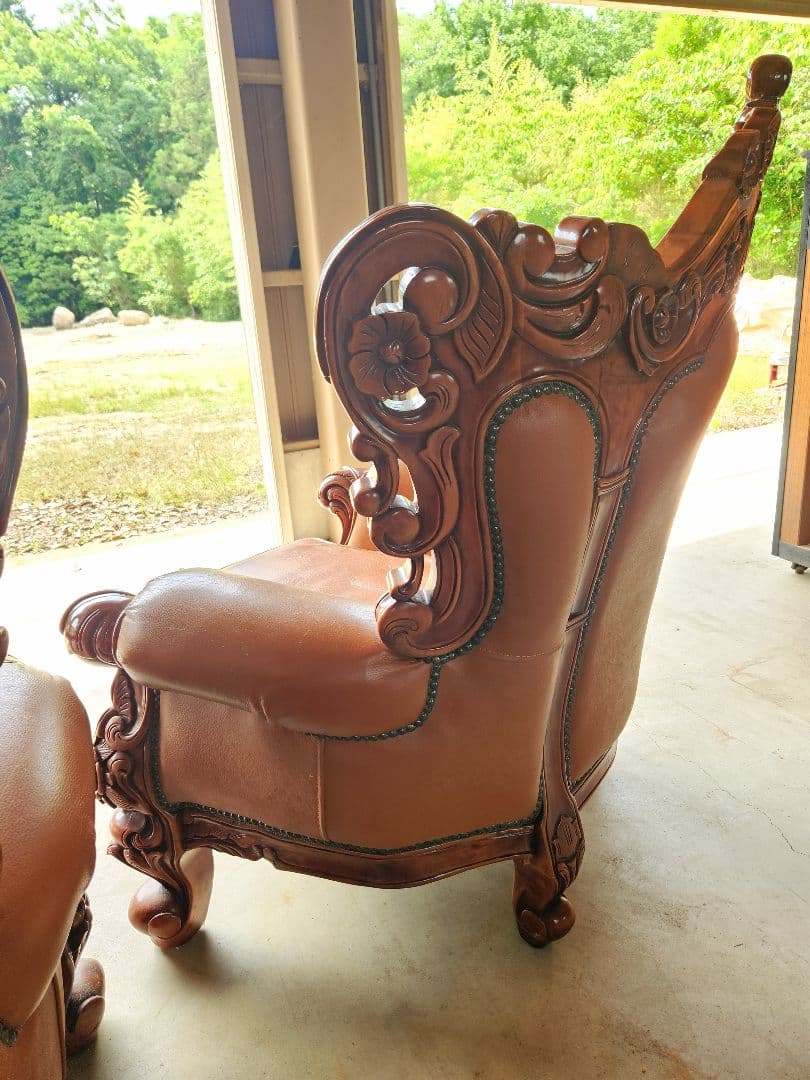 お話し中ですロココ調子アンティーク革製ソファテーブルセットヴィンテージ古道具