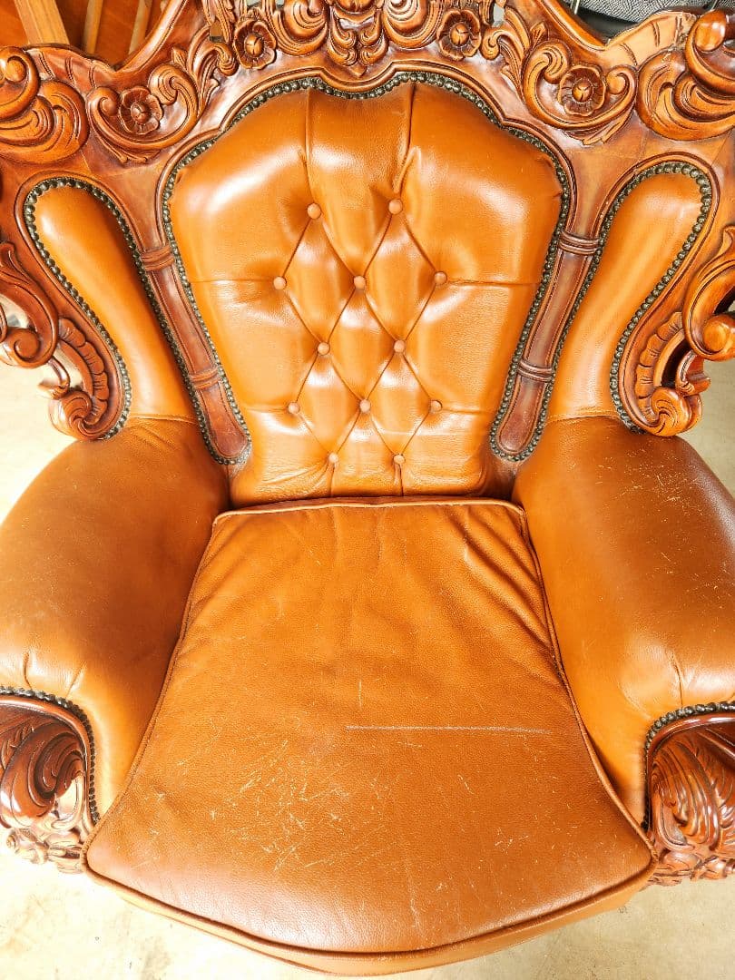 お話し中ですロココ調子アンティーク革製ソファテーブルセットヴィンテージ古道具