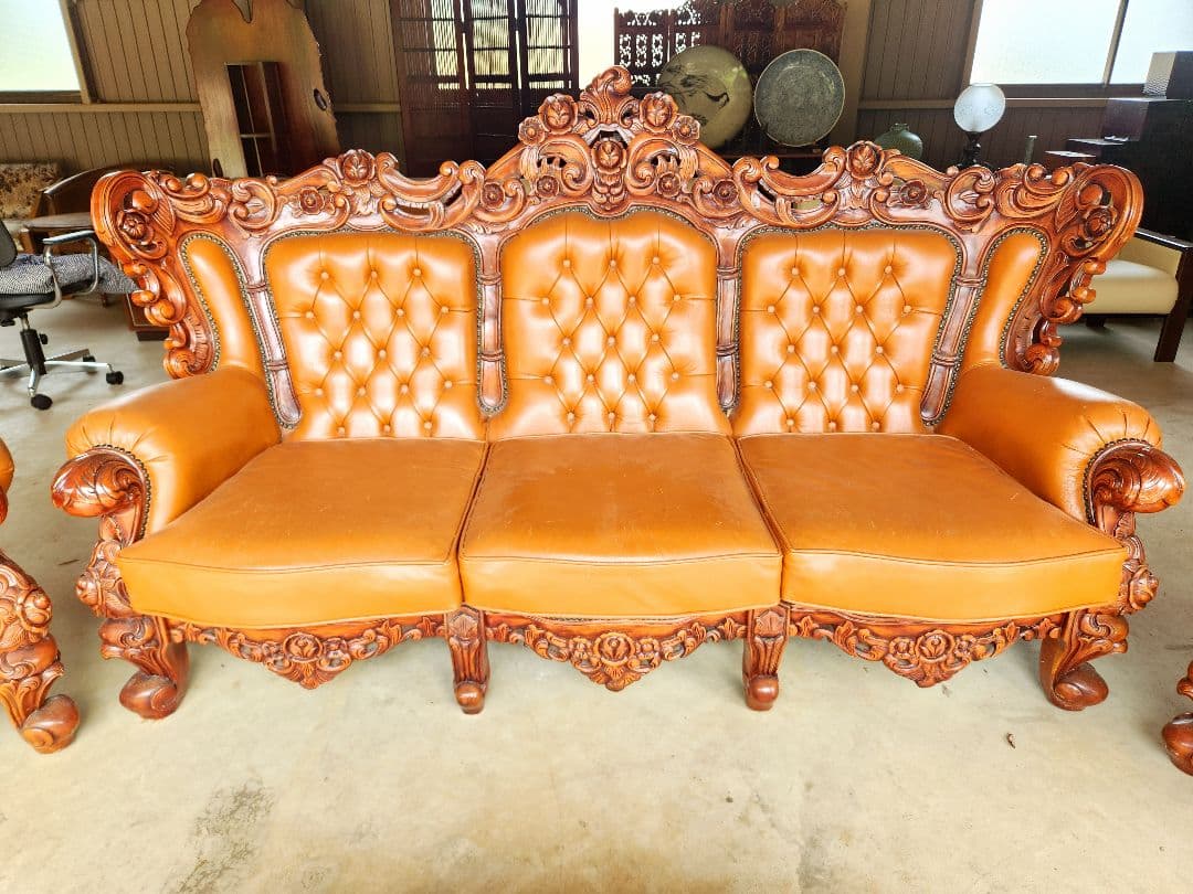 お話し中ですロココ調子アンティーク革製ソファテーブルセットヴィンテージ古道具