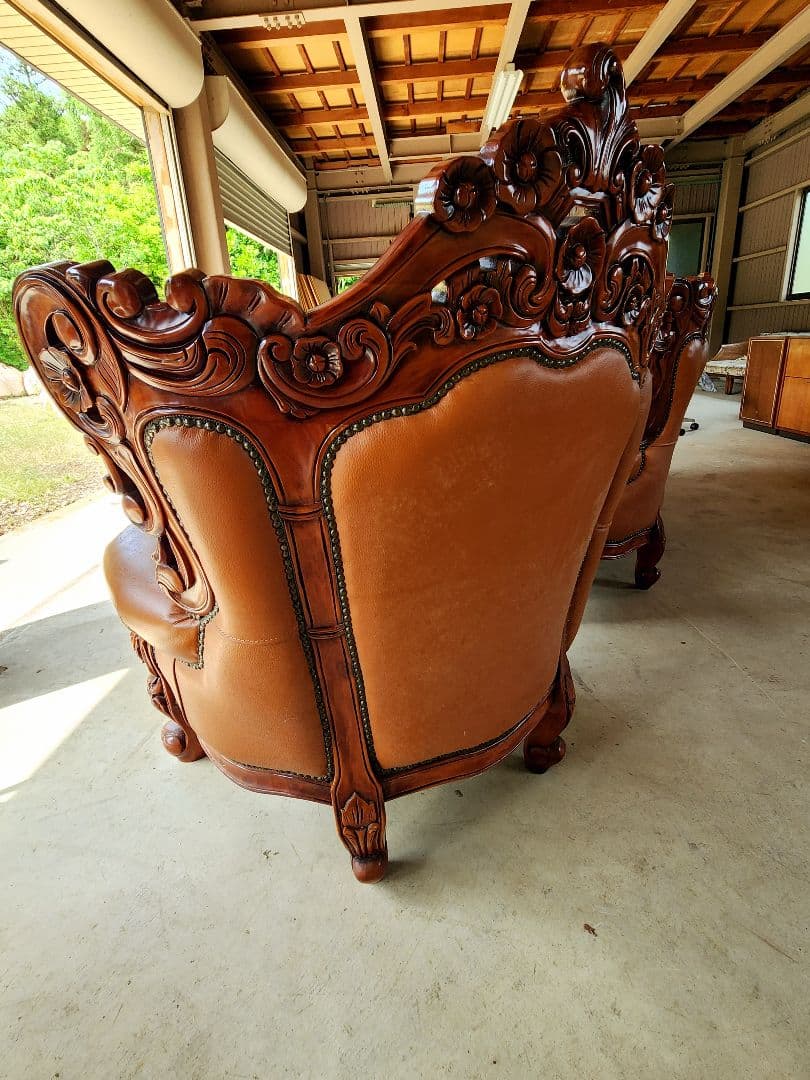 お話し中ですロココ調子アンティーク革製ソファテーブルセットヴィンテージ古道具