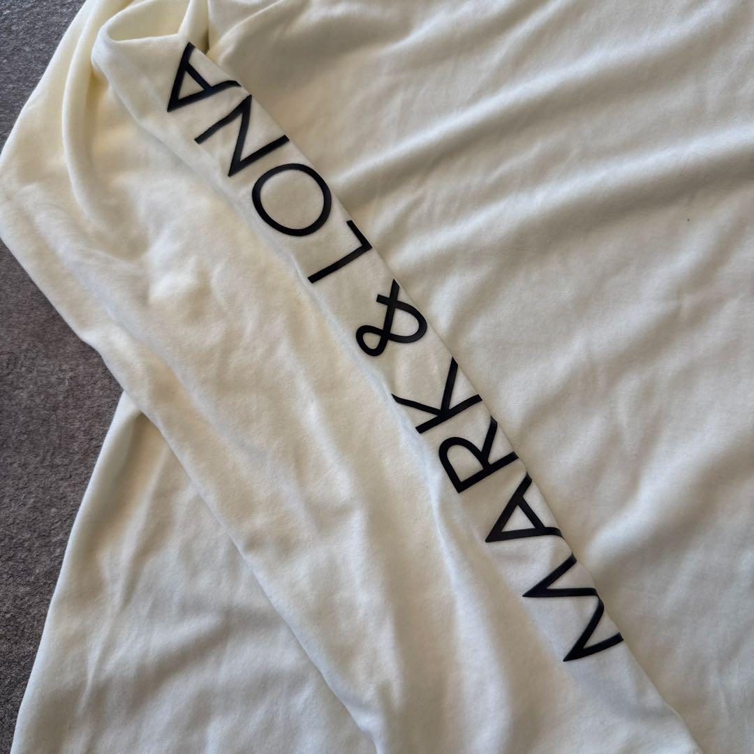 MARK&LONA レーヨン混　モックネックインナー　50 新品未使用タグ付