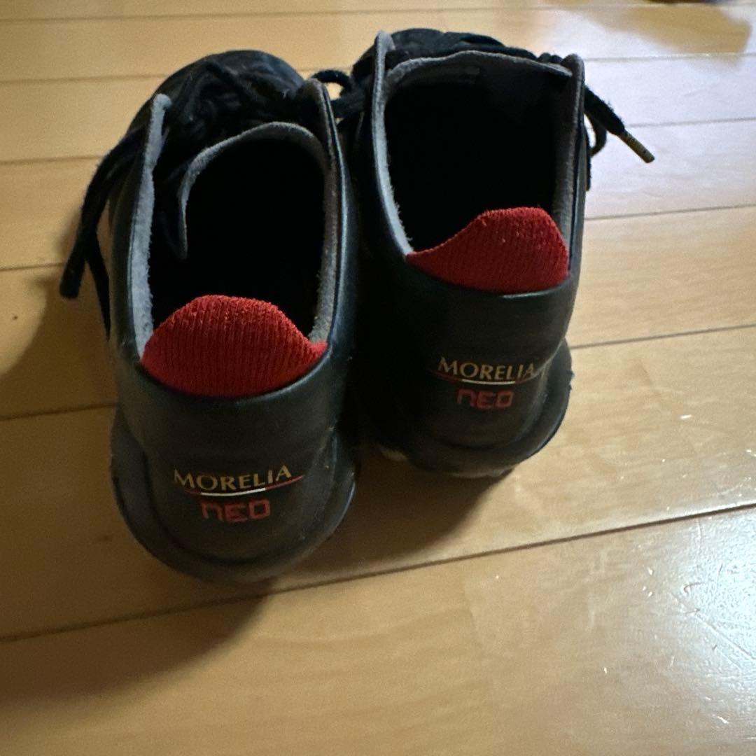 シューズ MORELIA neo4
