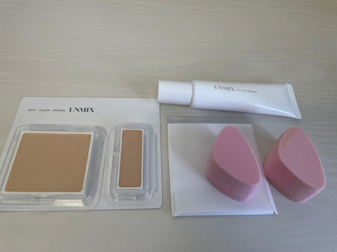 UNMIX カモフラージュファンデーション01、コンシーラー01、デイクリーム
