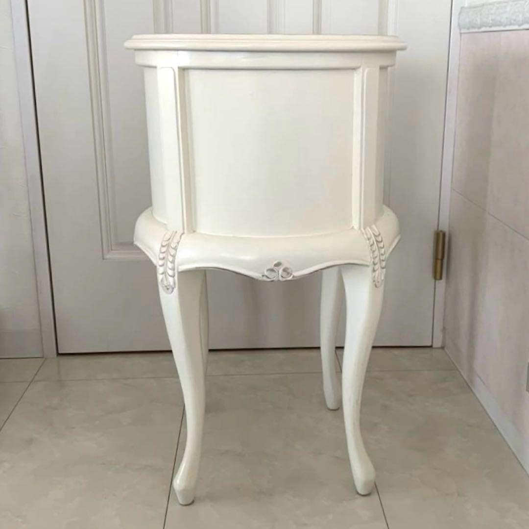 クロシオ コモ ラウンドチェスト3D アンティーク風 サイドテーブル