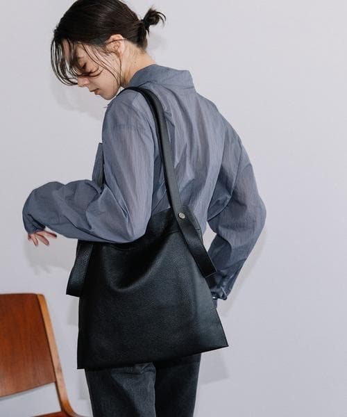 未使用品★BEAURE ヴュレ カウレザー 2デザイン ハンドル A4 トート