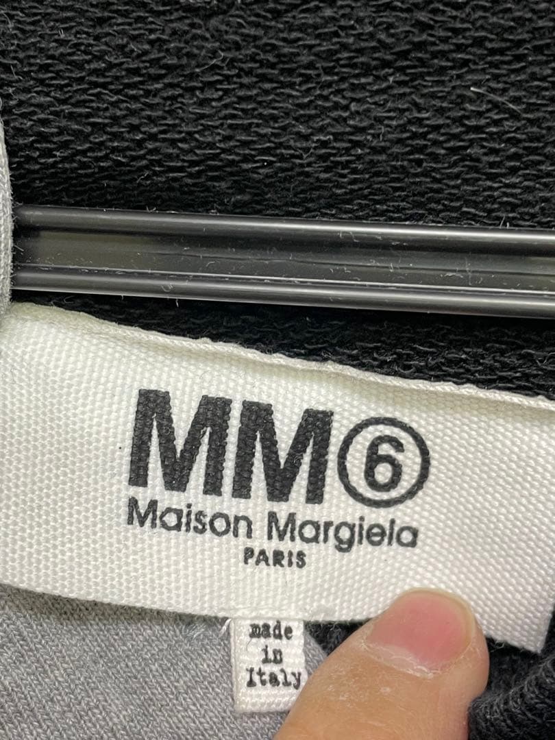 美品　MM6 Maison Margiela フード付きパーカー ユニセックス