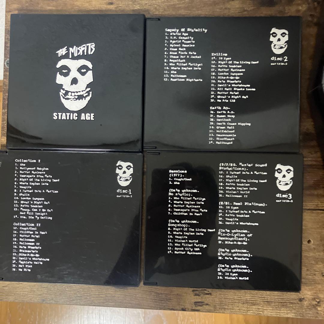 MISFITS / THE MISFITS BOX SET ピンバッジ付