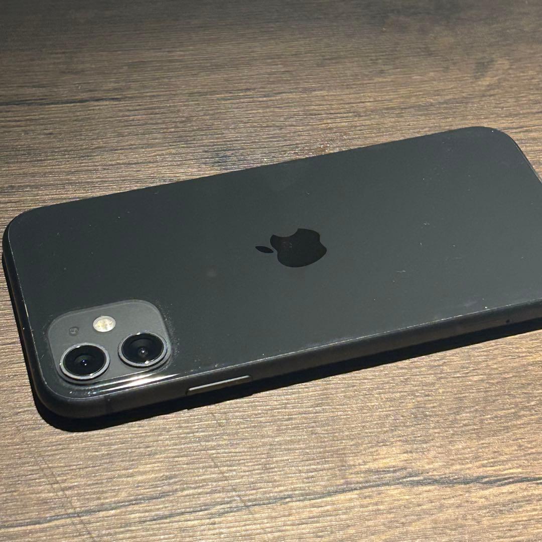 iPhone 11 64GB ブラック　本体のみ