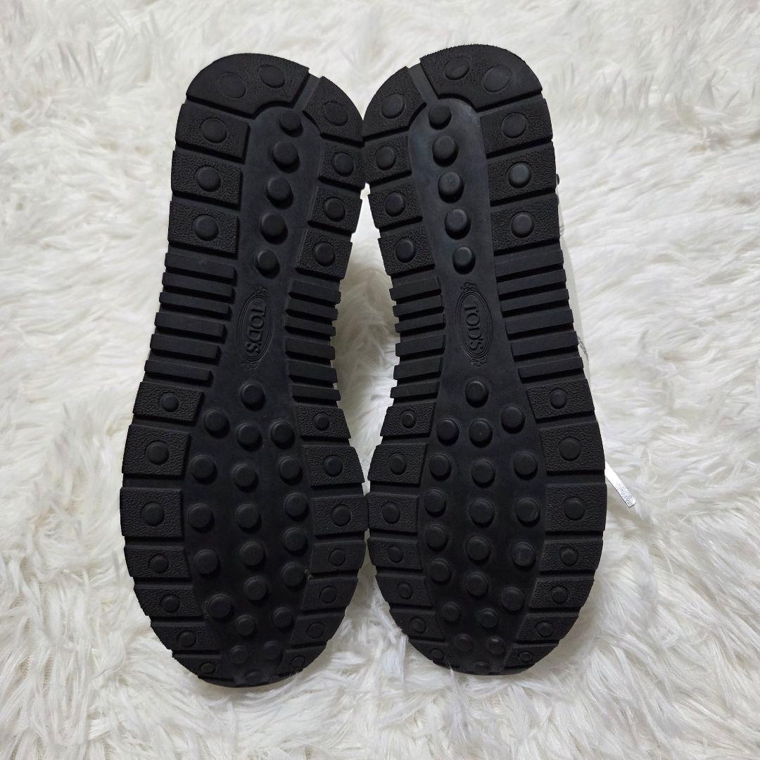 TOD'S メタリック フリンジ スリッポン