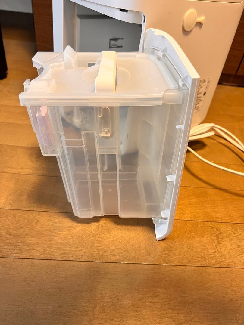 M*p様 SHARP CV-L71-W 除湿機 2022年製