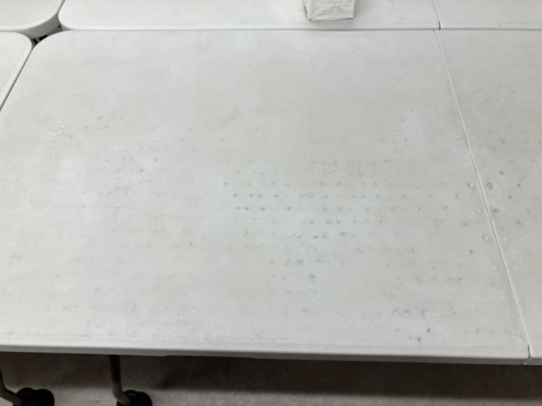 ビート様中古四台 業務用 折りたたみ作業テーブル 180cm 持ち手付 鎌倉引取