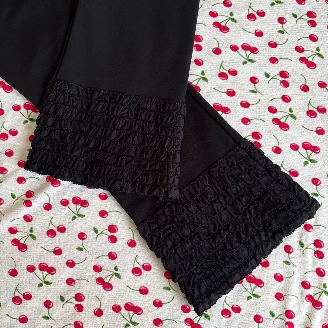 ピンクハウス 2025 裾フリル レギンス（未使用品）