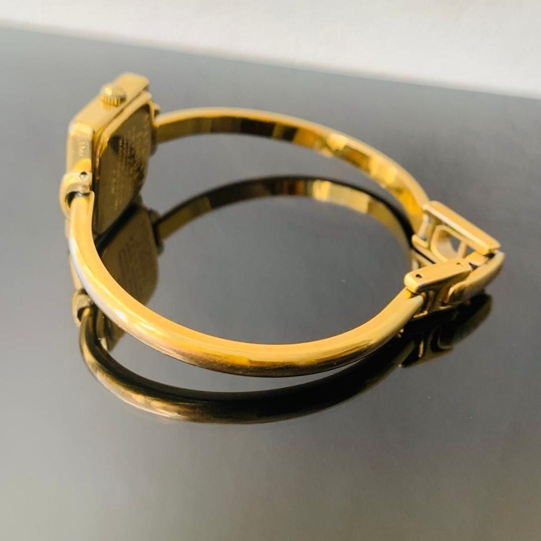 稼働品 グッチ ゴールド ブレスレット バングル ウォッチ 1900l 腕時計