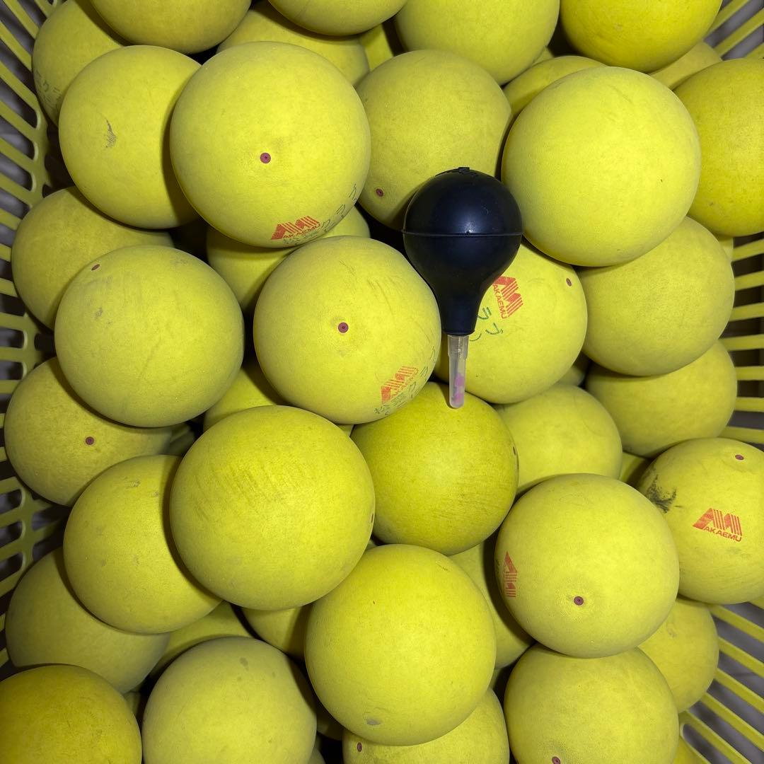 【早い者勝ち】ソフトテニス ボール アカエム 88球