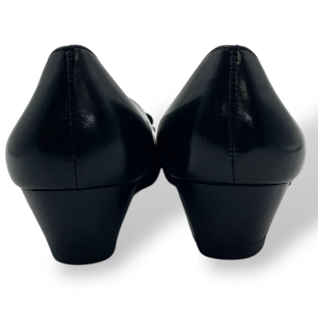 未使用級　フェラガモ パンプス　フラットシューズ　ヴァラ　レザー　黒　ブラック