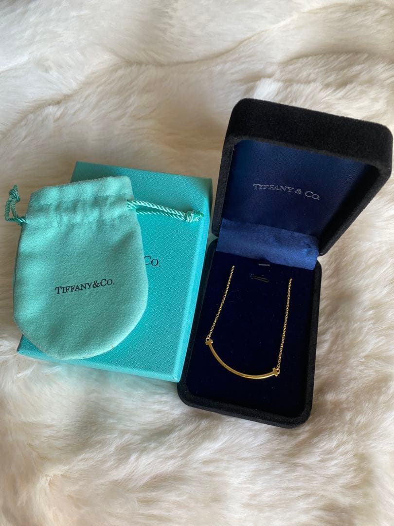 Tiffany & Co. ティファニーTスマイルペンダント