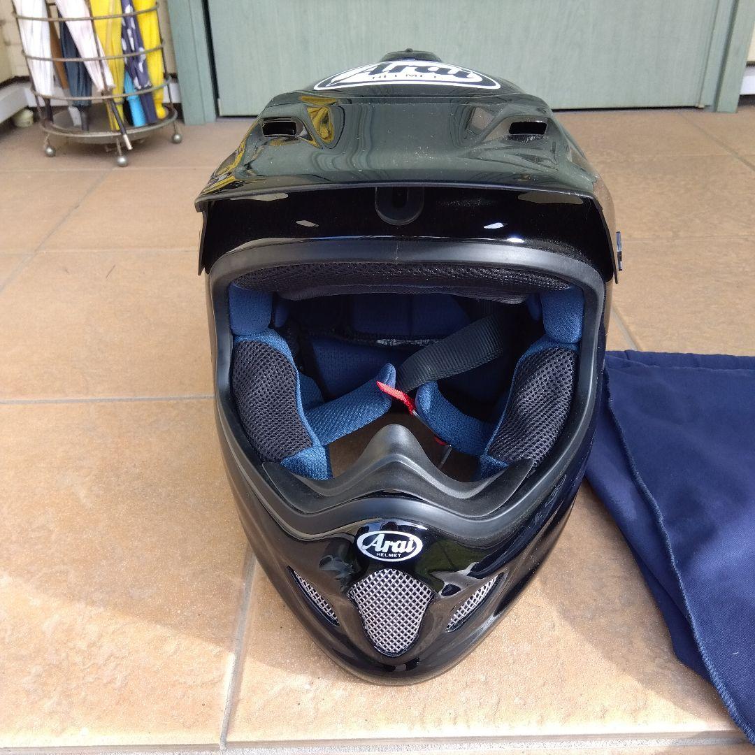 Arai フルフェイスヘルメット ブラック。