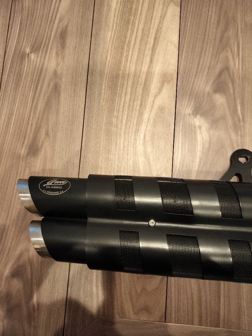 ジェムクラシック、スリップオンマフラー