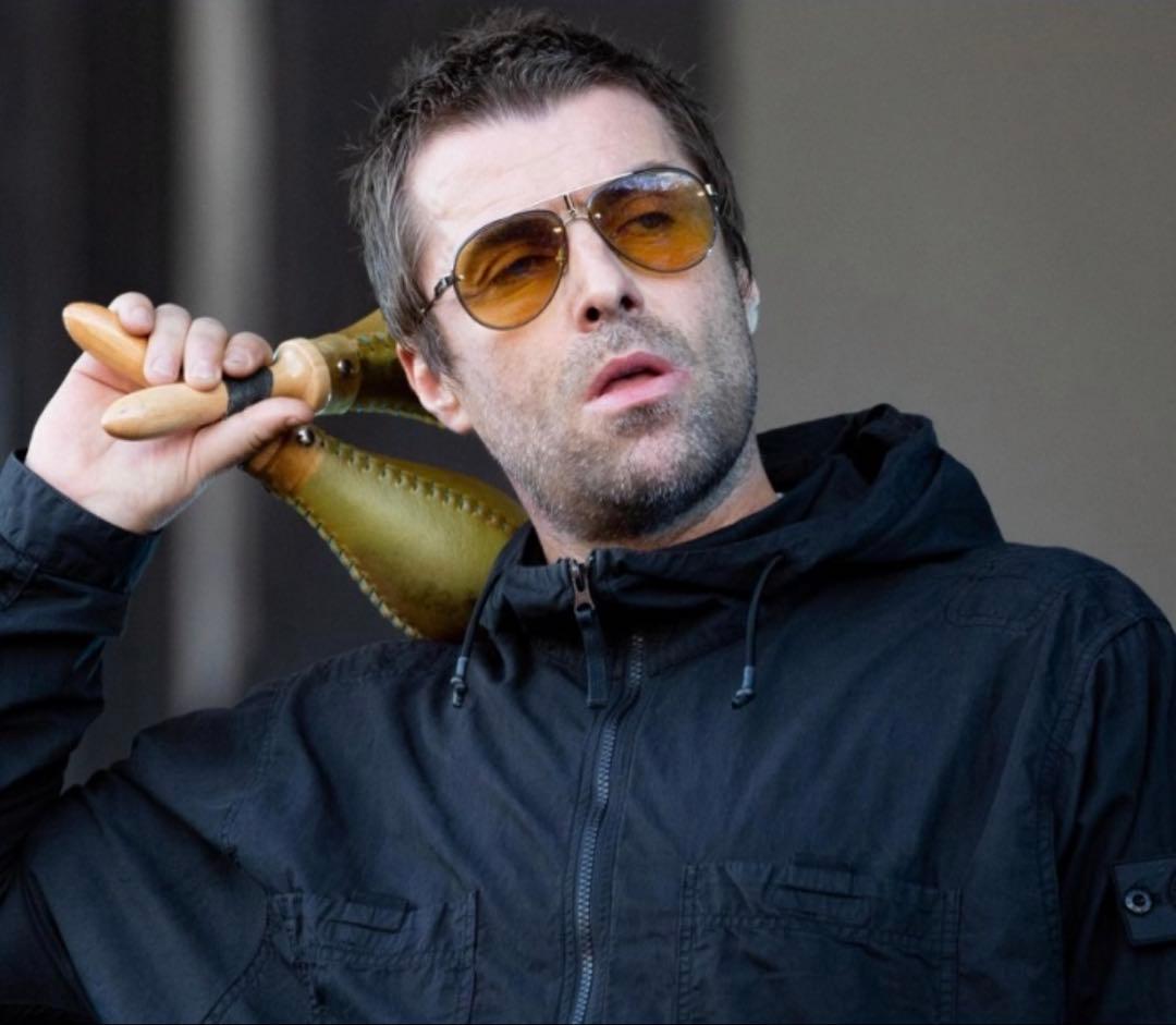 カレラ リアムギャラガー oasis オアシス　liam gallagher