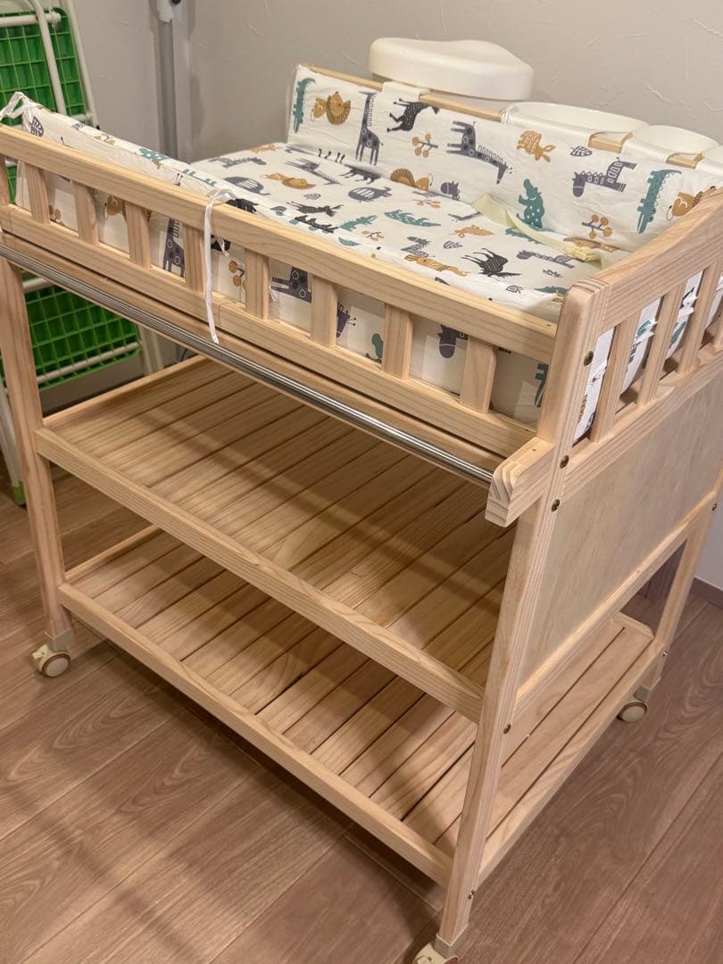 おむつ交換台 収納付き キャスター付き