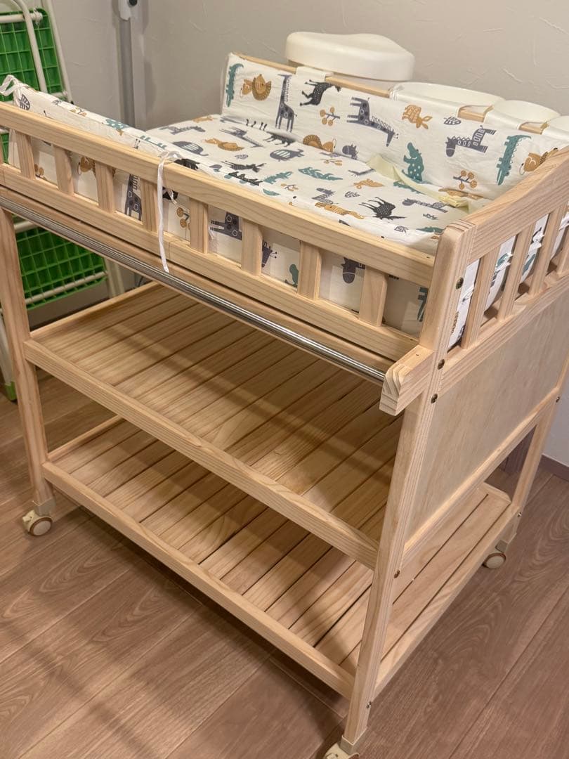 おむつ交換台 収納付き キャスター付き