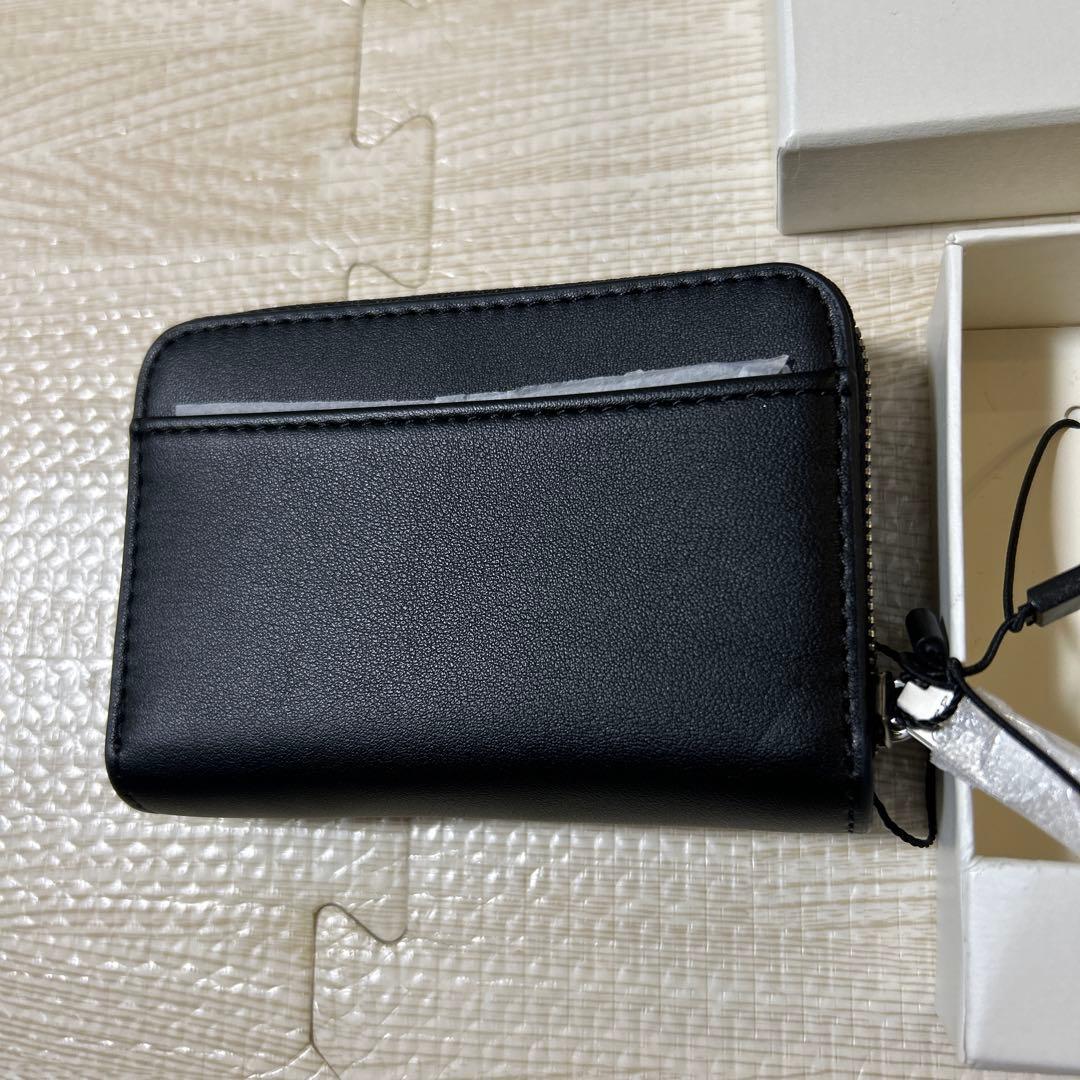 （新品未使用・海外モデル）カルバンクライン　ラウンドジップ財布