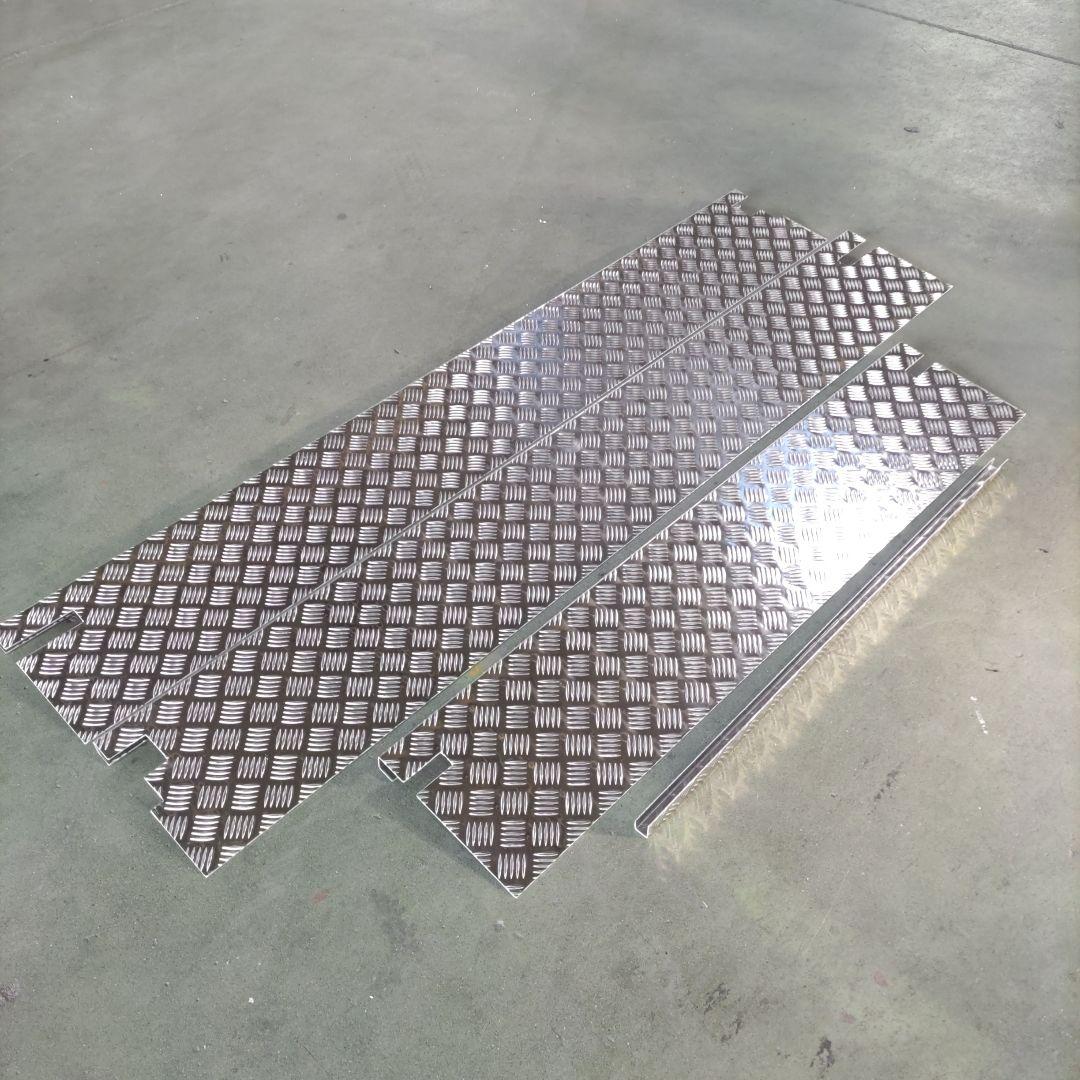 ハイゼットジャンボロングアオリ補強4点セット（光沢有り）