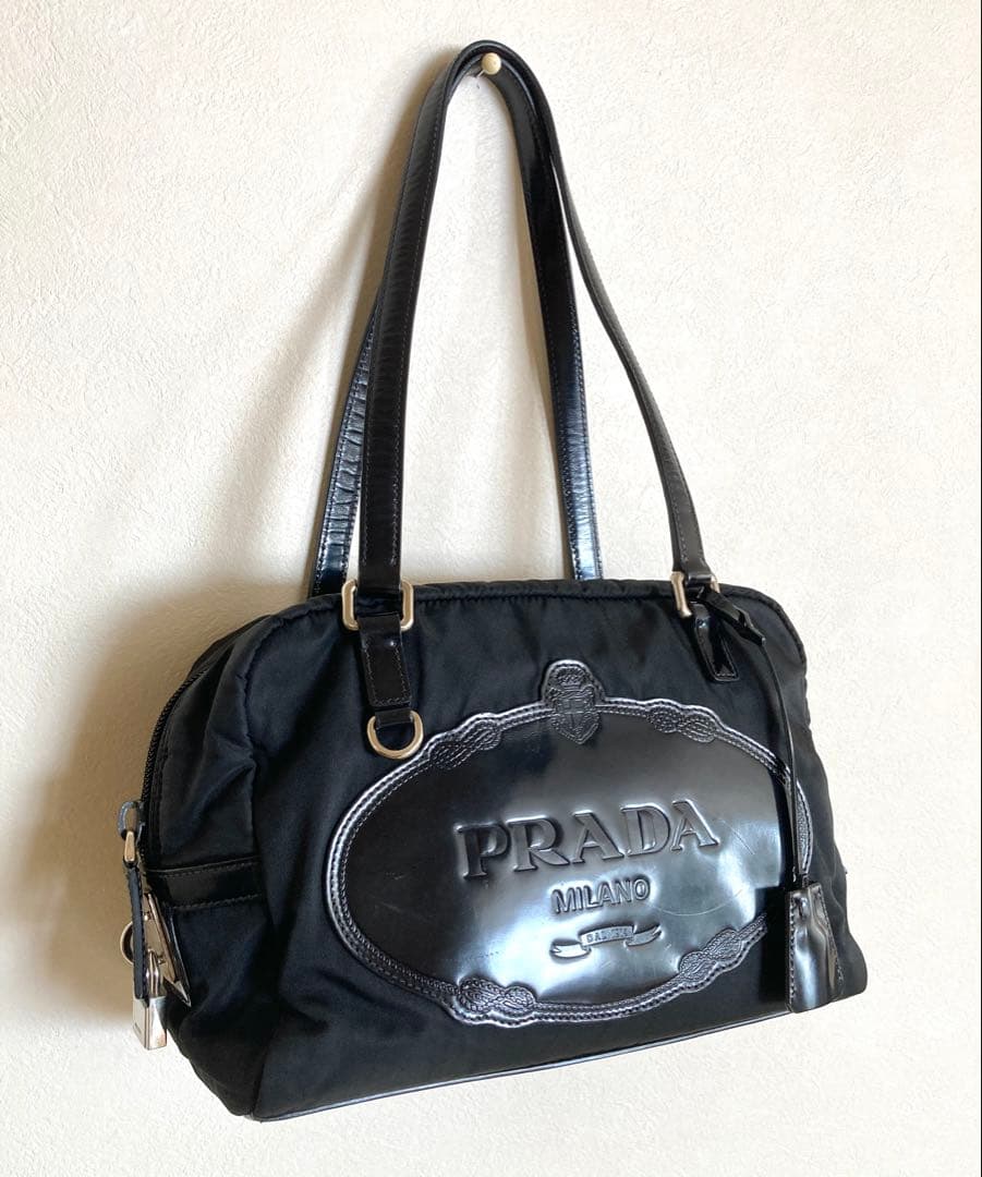 美品⭐︎PRADAナイロンショルダーバッグ