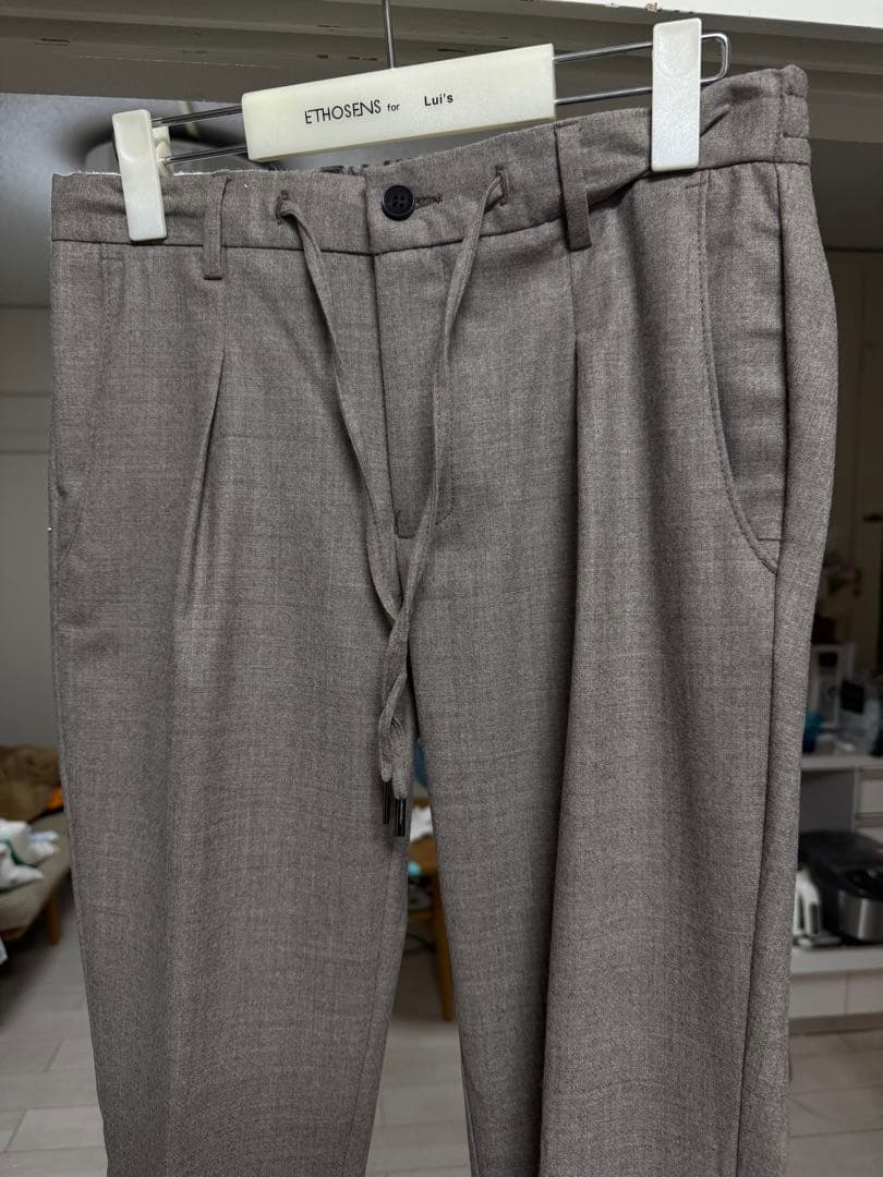 お正月限定価格！ジェルマーノ　グレージュスラックス