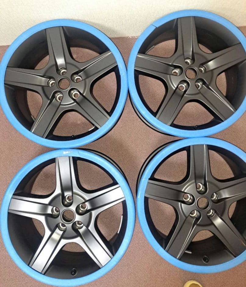 ★ランドローバー　ディフェンダー　XダイナミックSE 　純正アルミホイル４本★