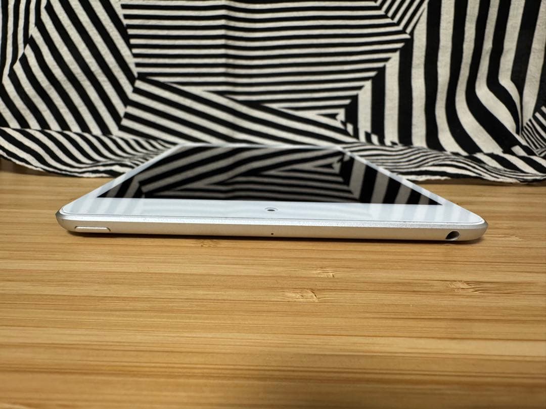 iPad mini 第5世代 64GB Wi-Fi シルバー