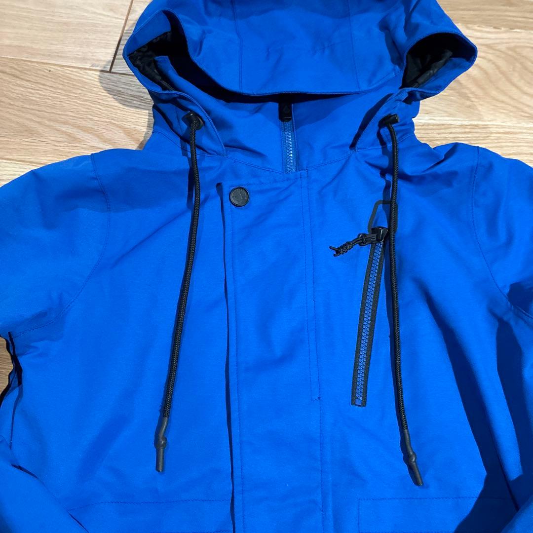 volcom レディース　スノーボードウェア