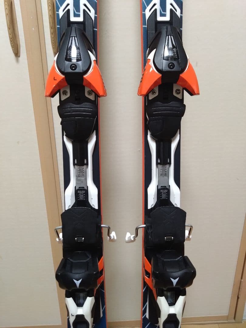 スキー板　デモオールラウンド