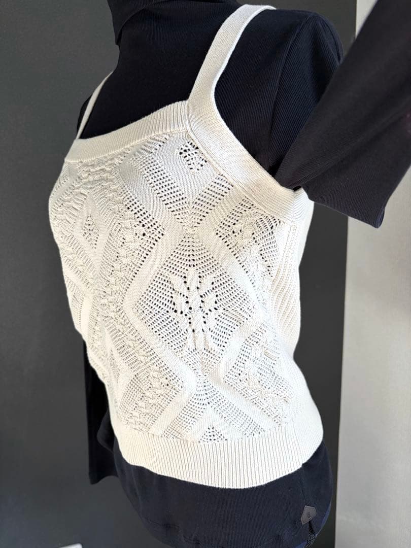 新品未使用　モラビトブラン　ニットキャミソール　38 ホワイトベージュ