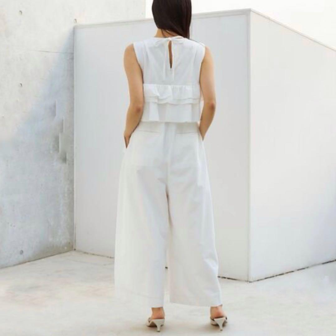 cohina STRATAラッフルデザインストレッチオールインワン　エストラータ