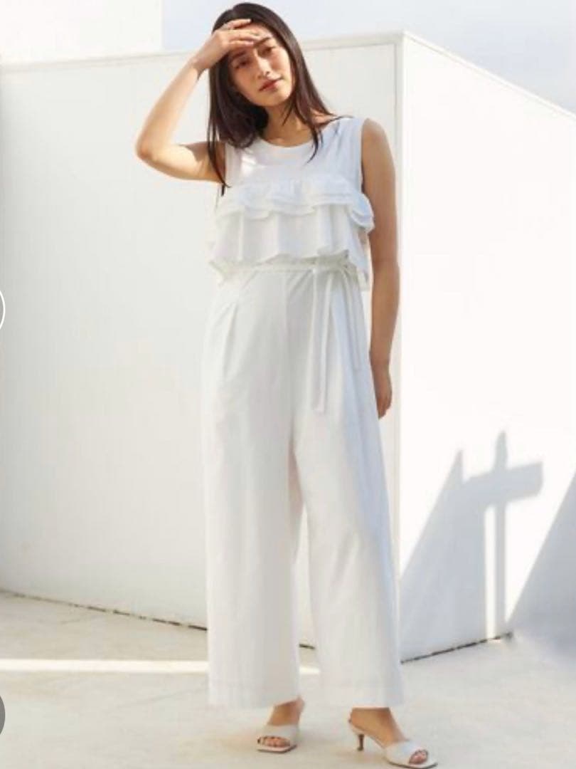 cohina STRATAラッフルデザインストレッチオールインワン　エストラータ