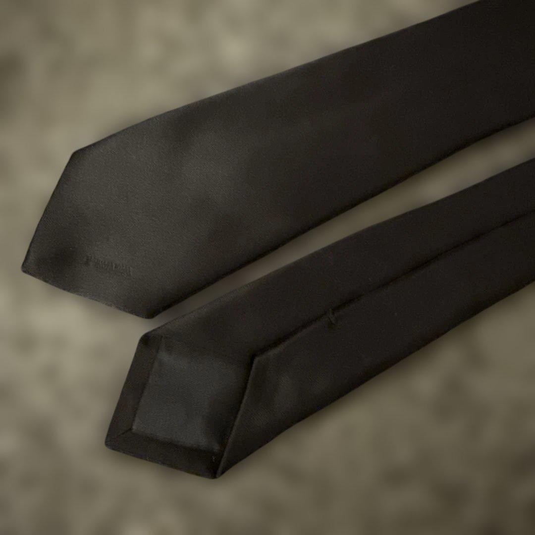 PRADA ブラック シルク ネクタイ