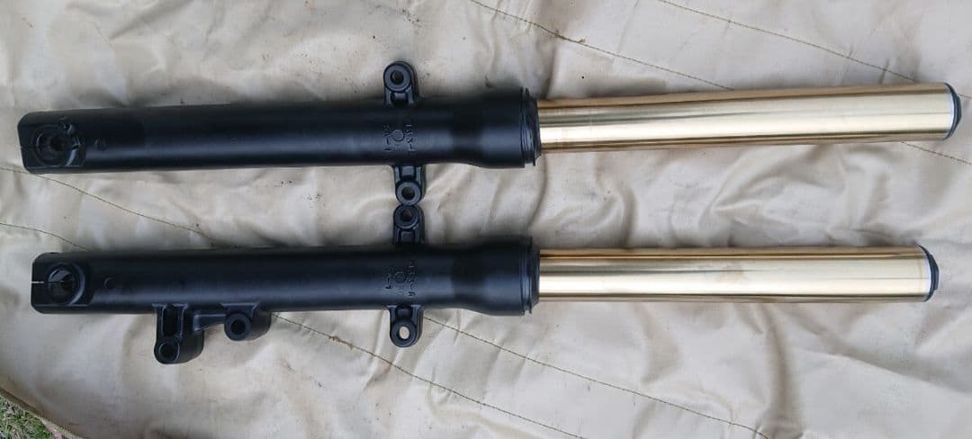 バリオス　OH済フロントフォーク　新品ゴールドインナーチューブ