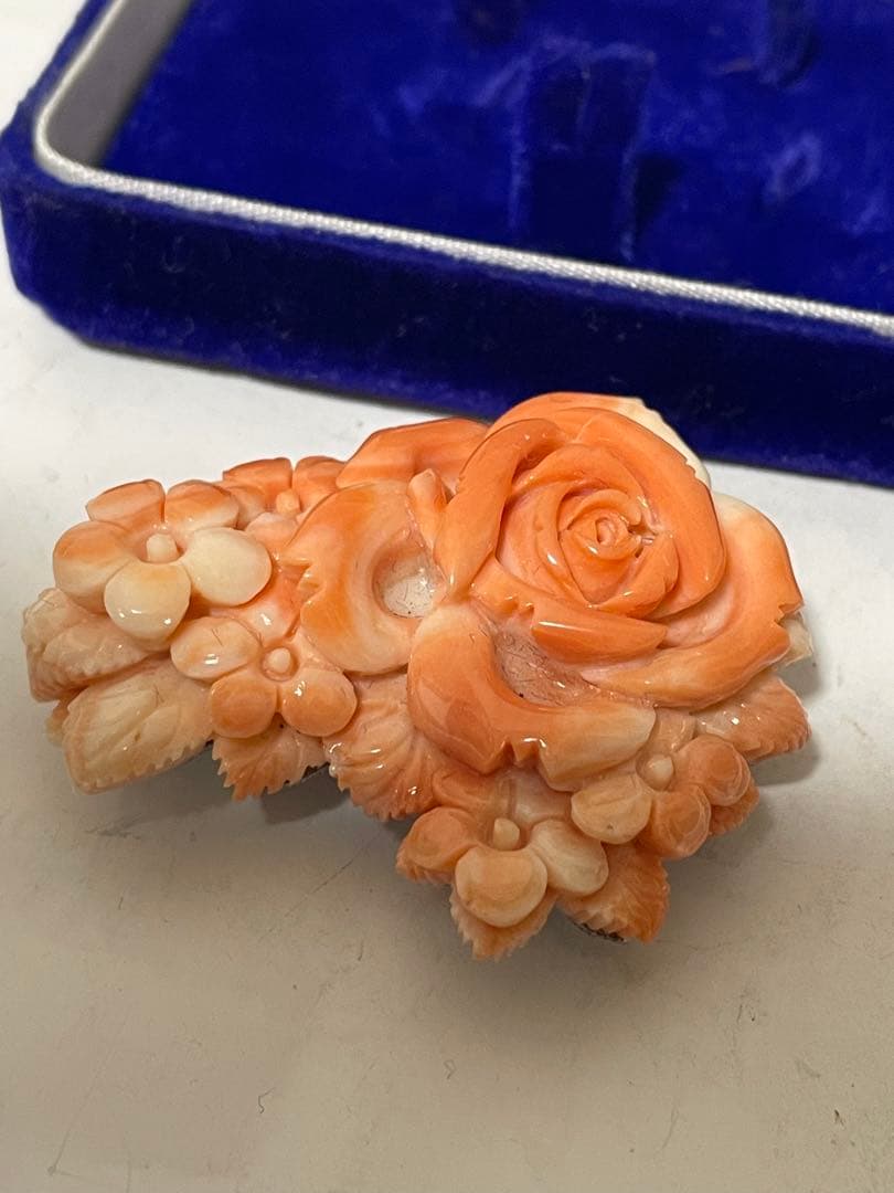 珊瑚　天然珊瑚　帯留め　コーラル花彫刻シルバーブローチ重约46g