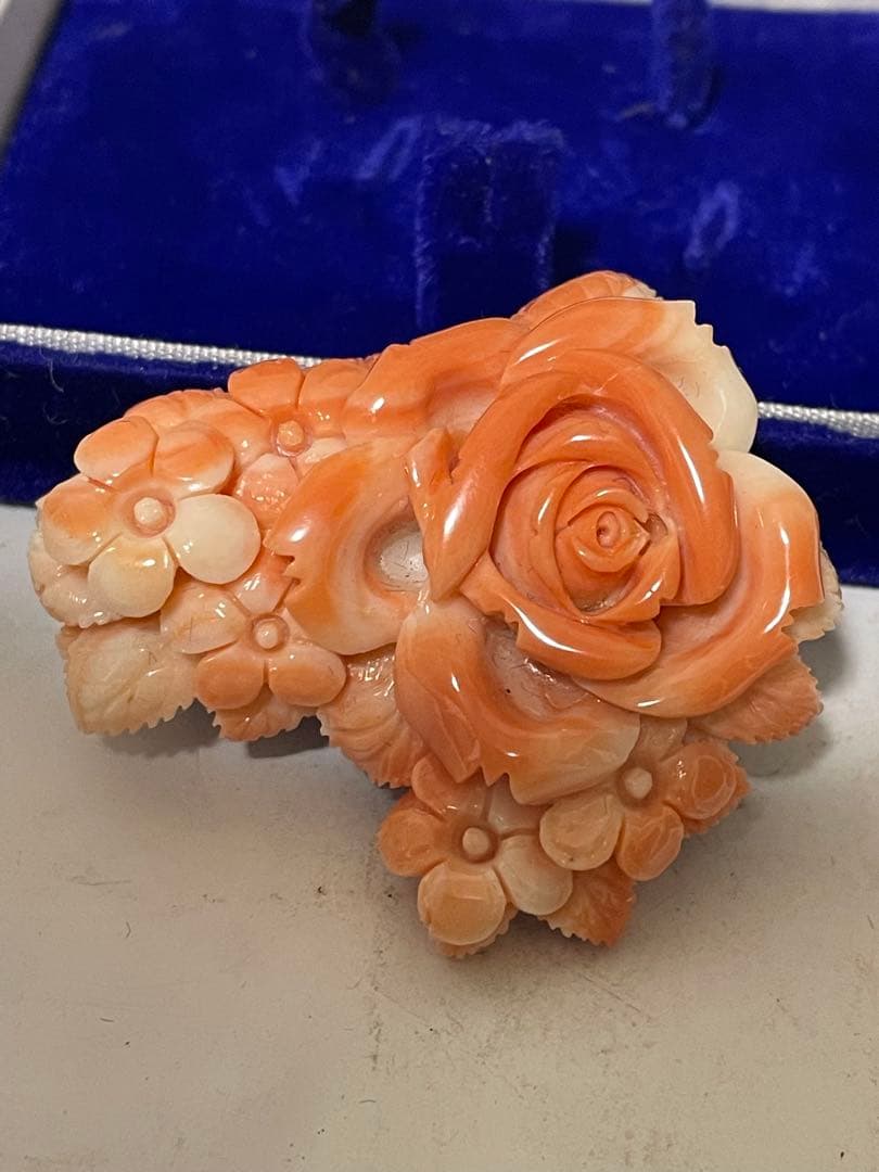 珊瑚　天然珊瑚　帯留め　コーラル花彫刻シルバーブローチ重约46g