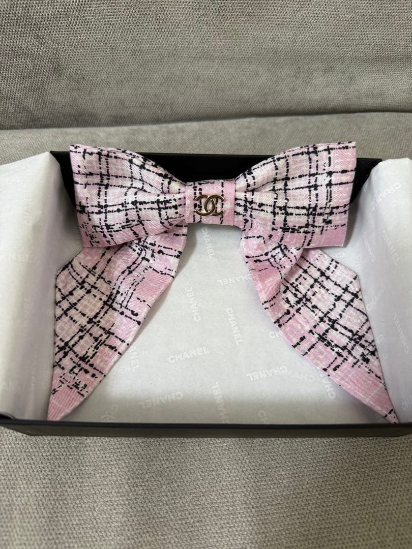 値下げ！新品未使用　シャネル　ツイード柄　ボウ　バレッタ　リボン　ピンク　25B