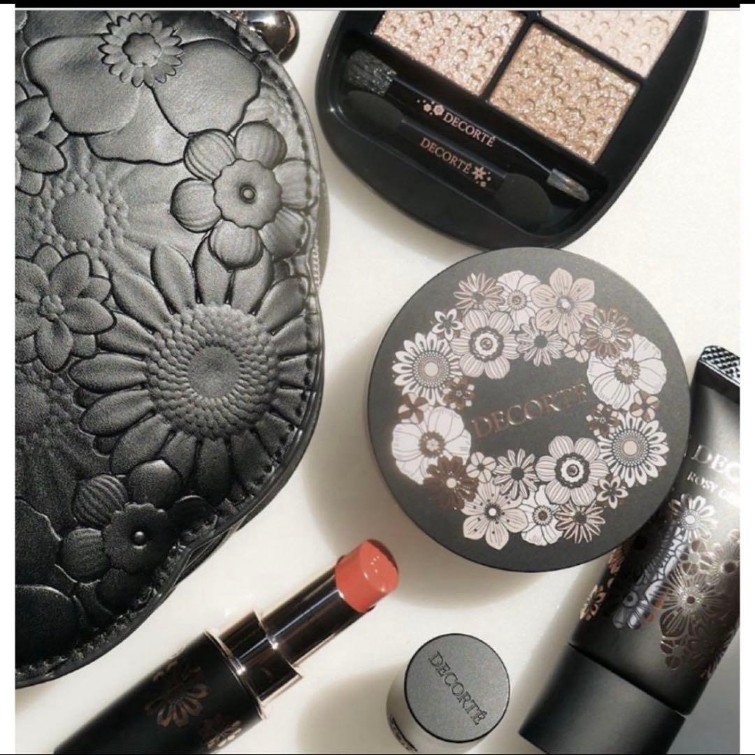 コスメデコルテ　エターナルブルームコレクションクリスマスコフレ2025