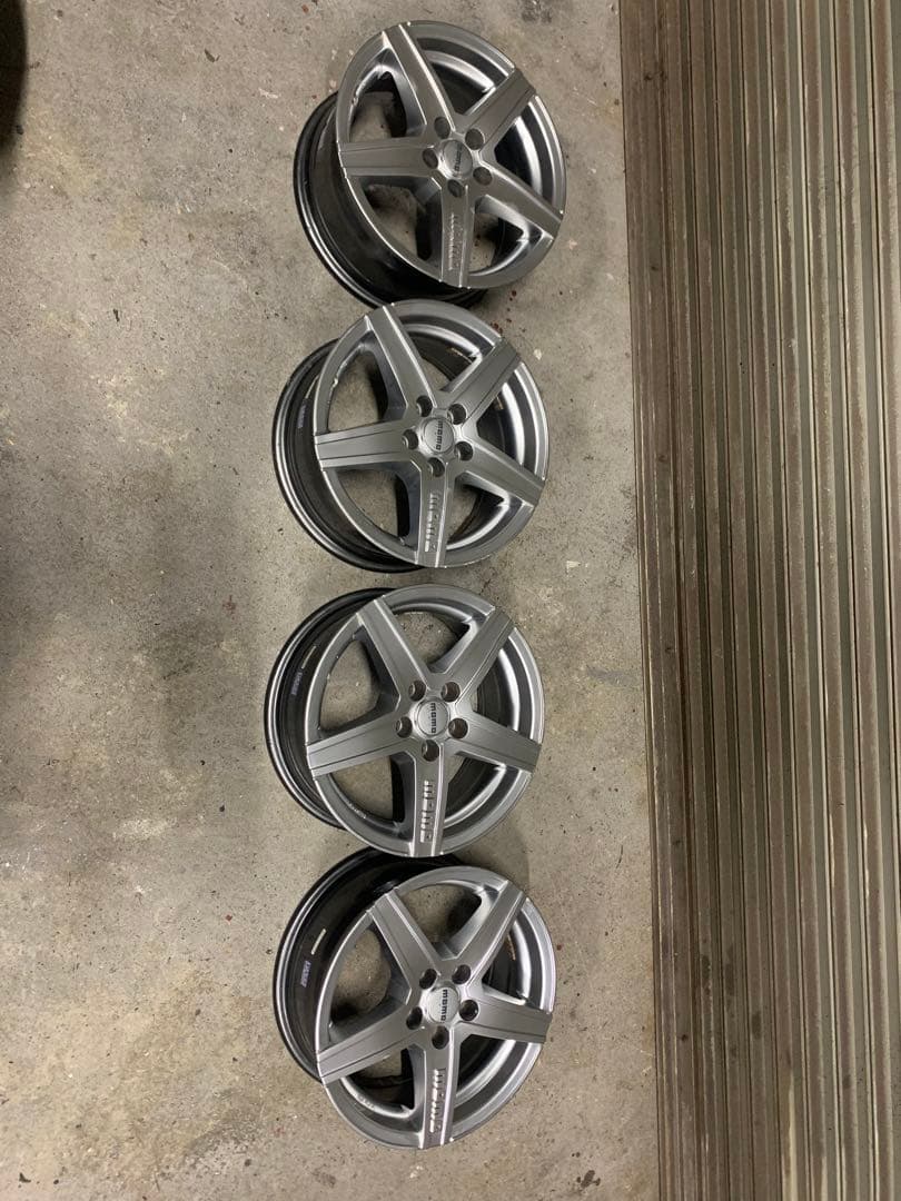 momo hyper star ホイール　15インチ