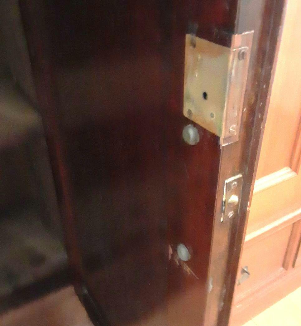 こうめ　昭和一桁アンティーク　桜の木の箪笥