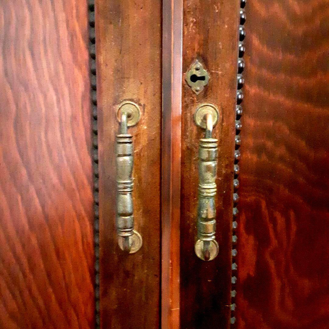 こうめ　昭和一桁アンティーク　桜の木の箪笥