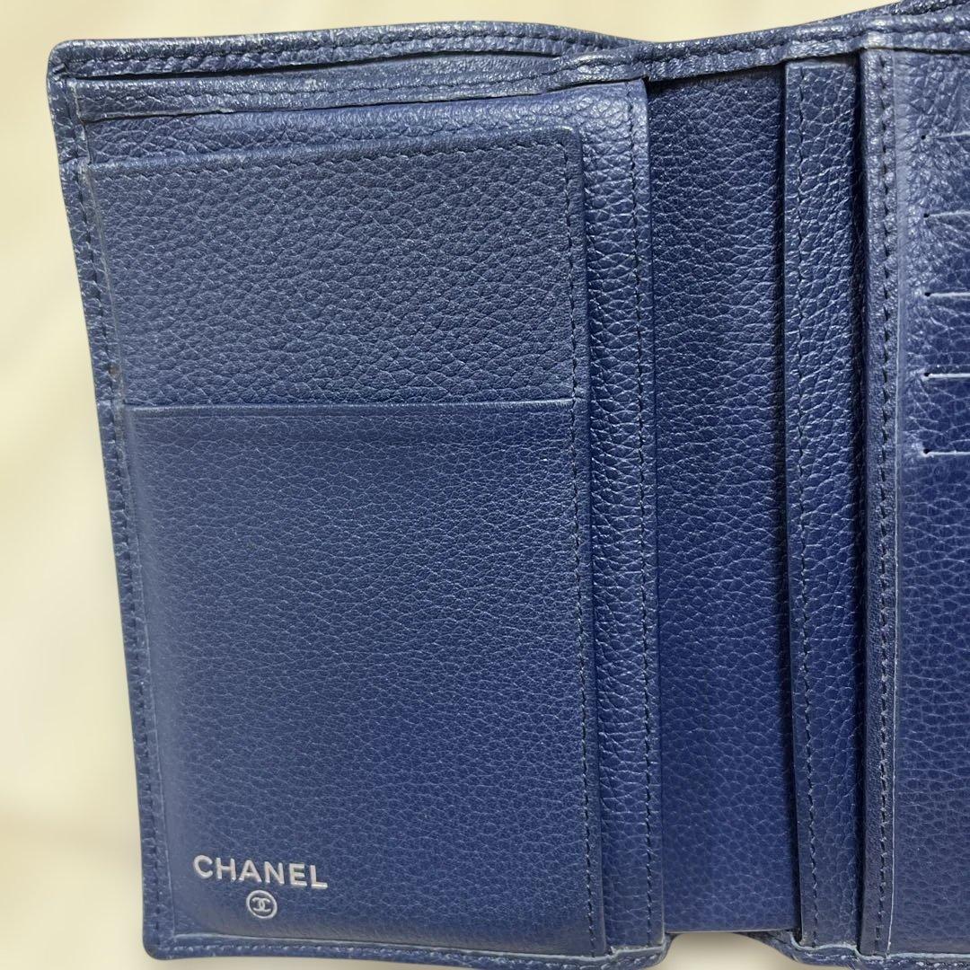 シャネル　二つ折り財布　ギャランティーカード付き